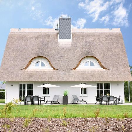 Reetidyll Am Haff Villa Pepelow Екстериор снимка